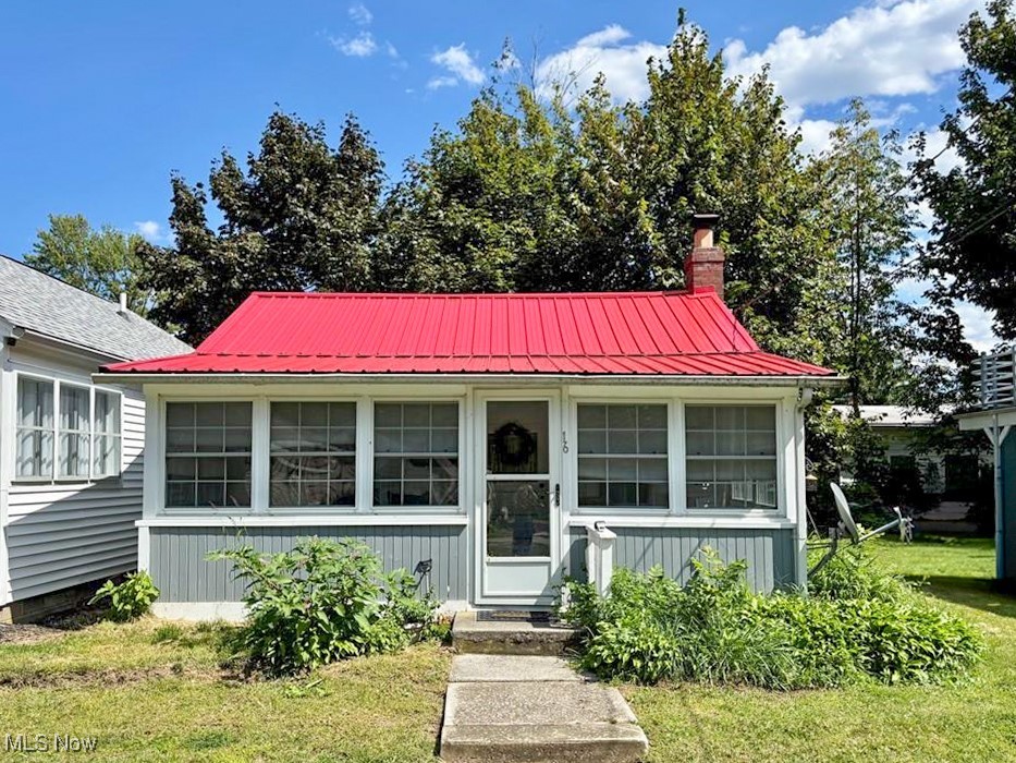 16 Billow Beach Road Property Photo 1