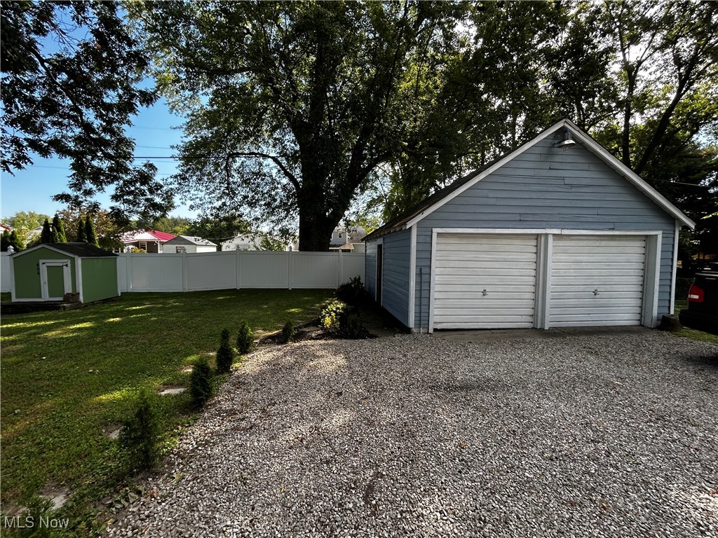 806 Main Street Property Photo 5