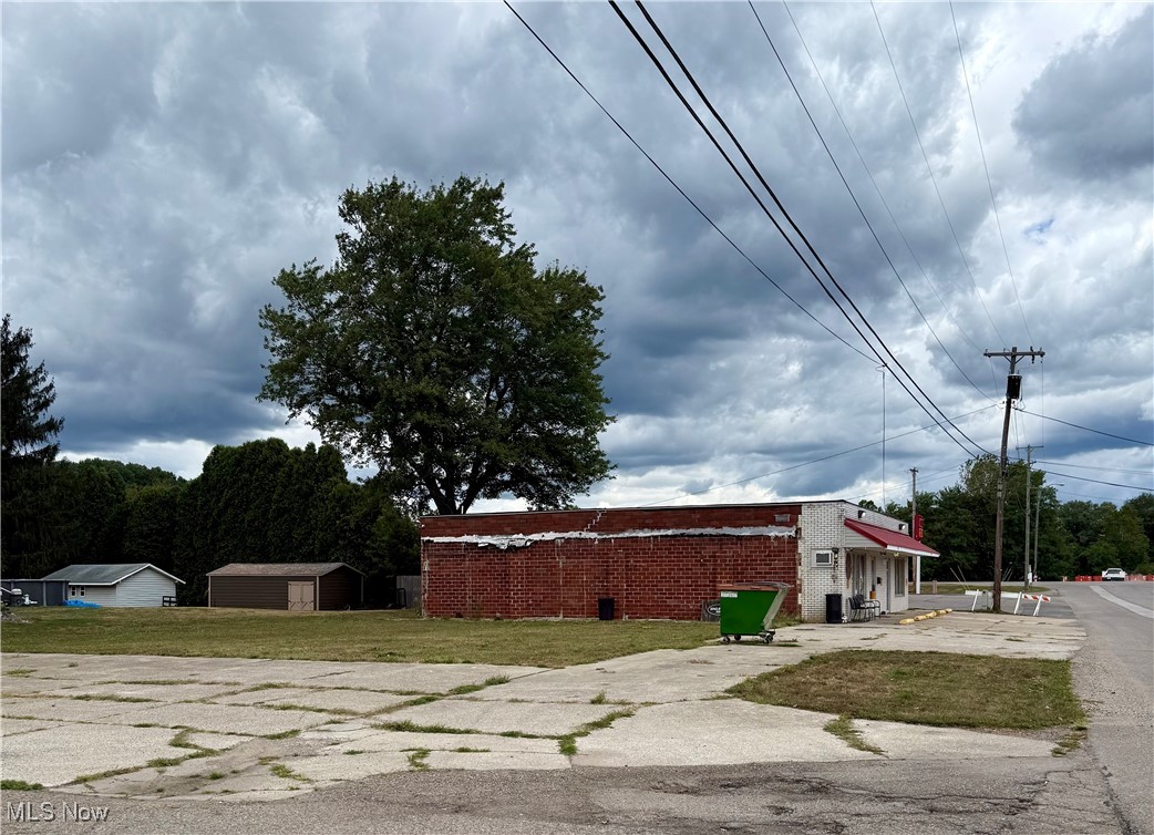 633 Wilson Street Property Photo 1