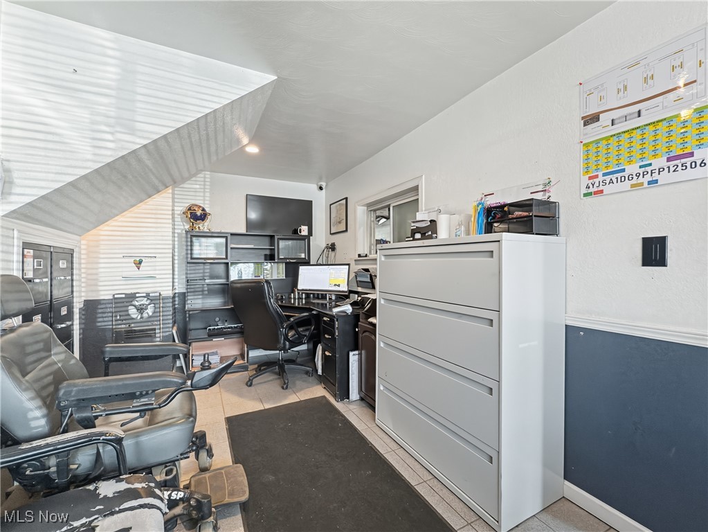 1775 N Main Property Photo 16