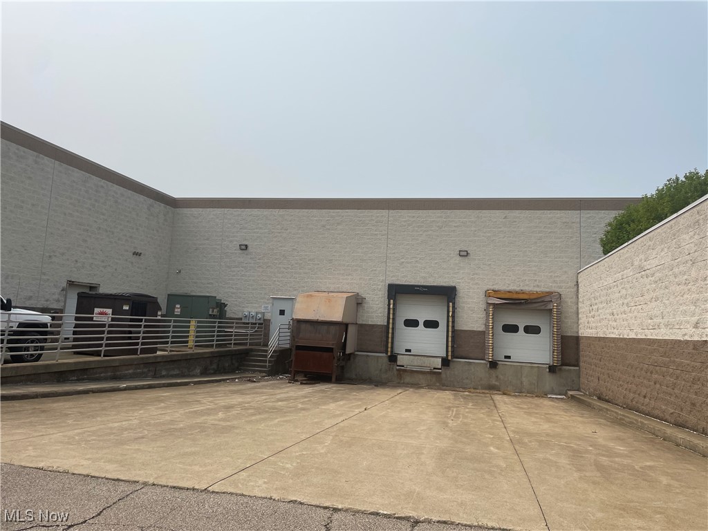 3315 N Ridge Road Property Photo 2