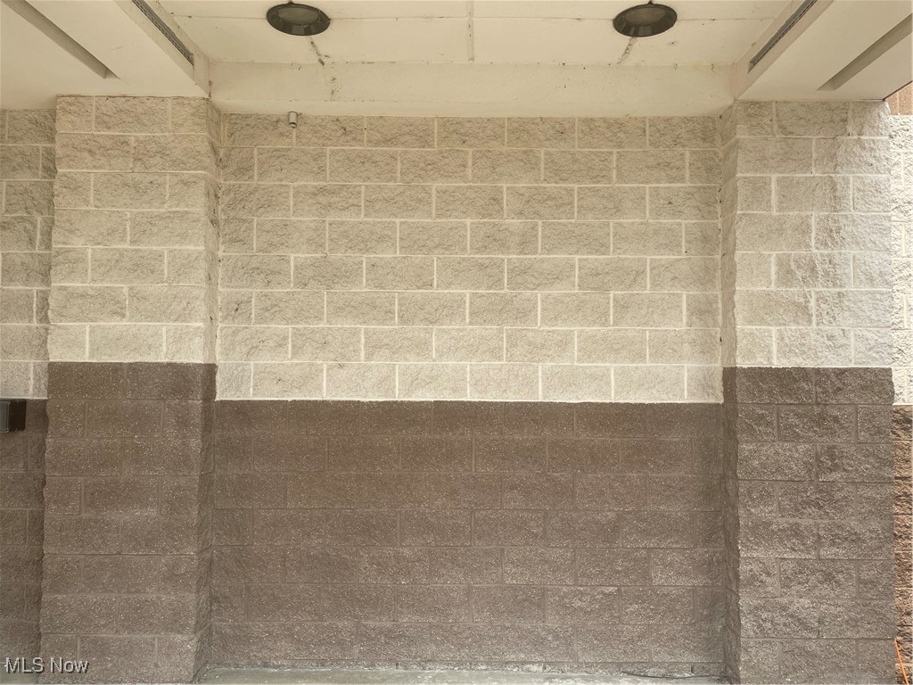 3315 N Ridge Road Property Photo 4