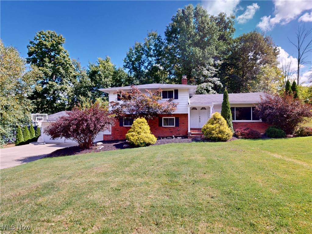 38280 Fox Run Drive Property Photo 1