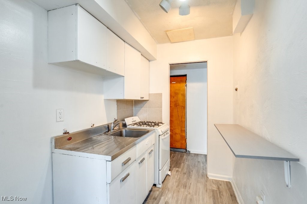 2824-2826 E 130th Street Property Photo 18