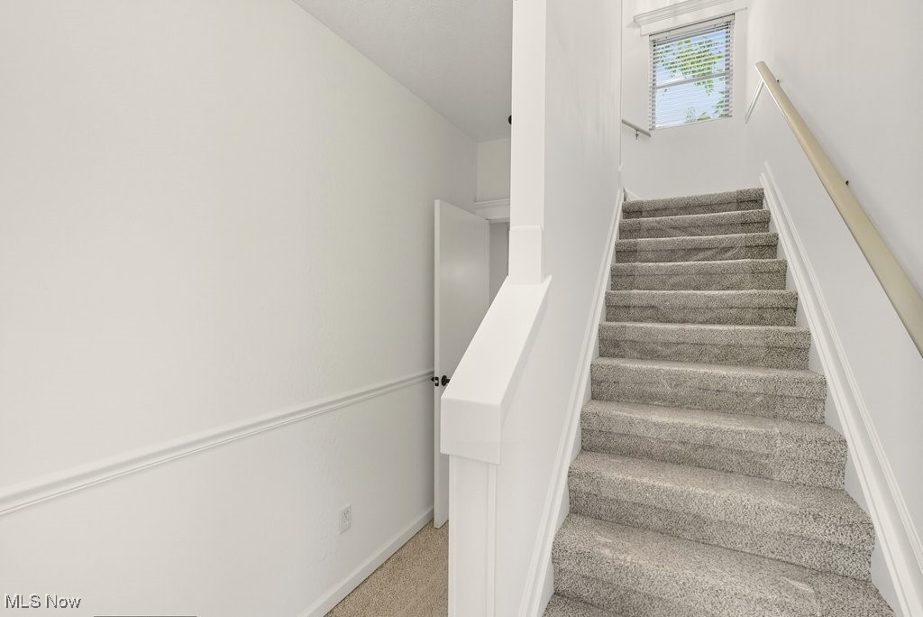 19270 Lorain Road Property Photo 10