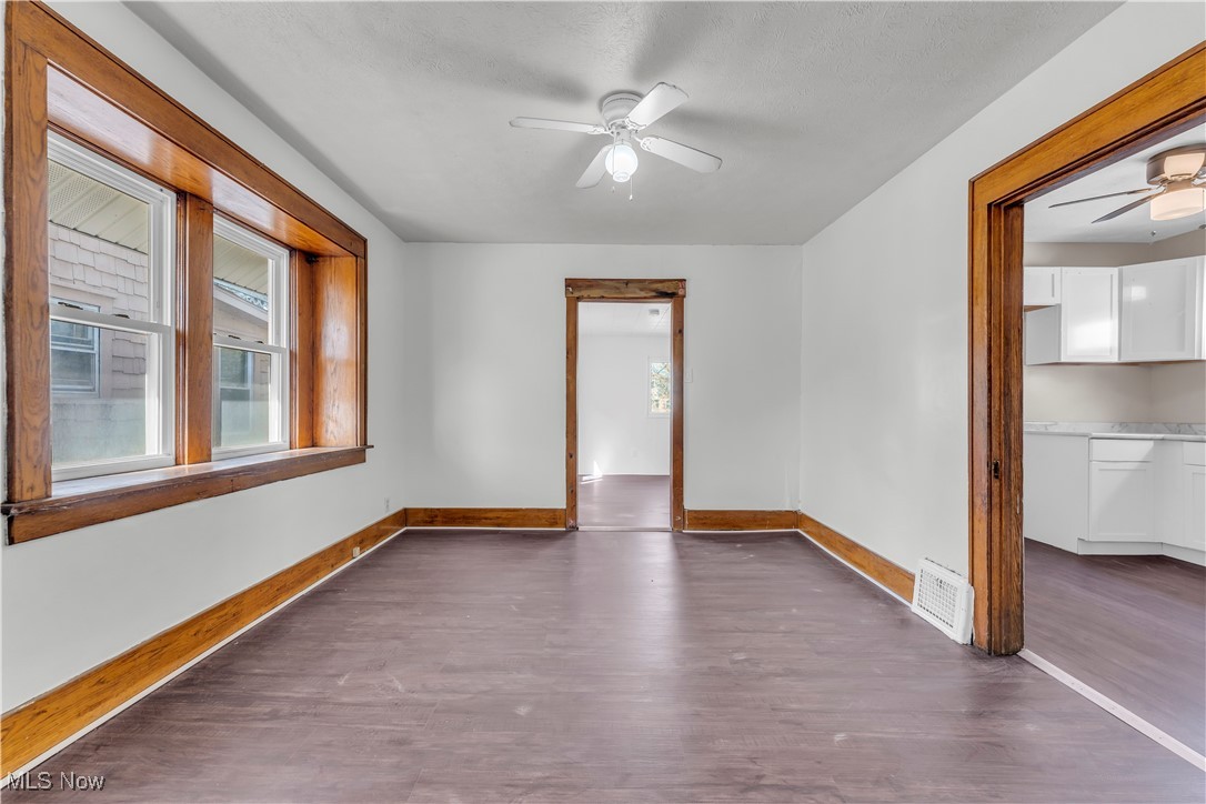 908 Dayton Street Property Photo 10