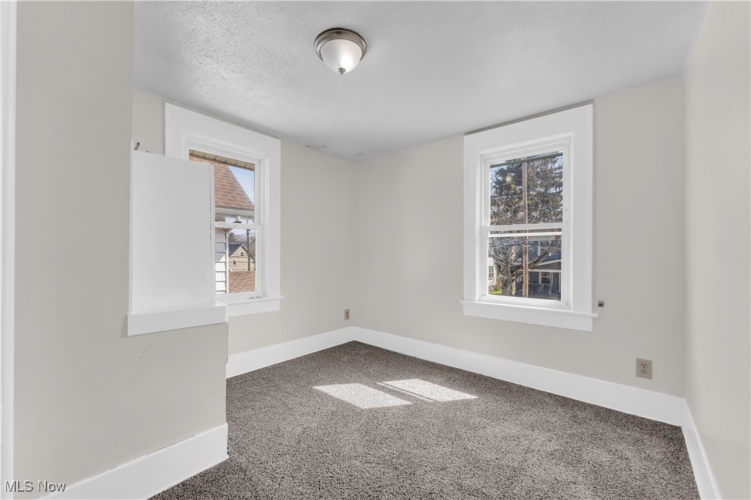 908 Dayton Street Property Photo 15