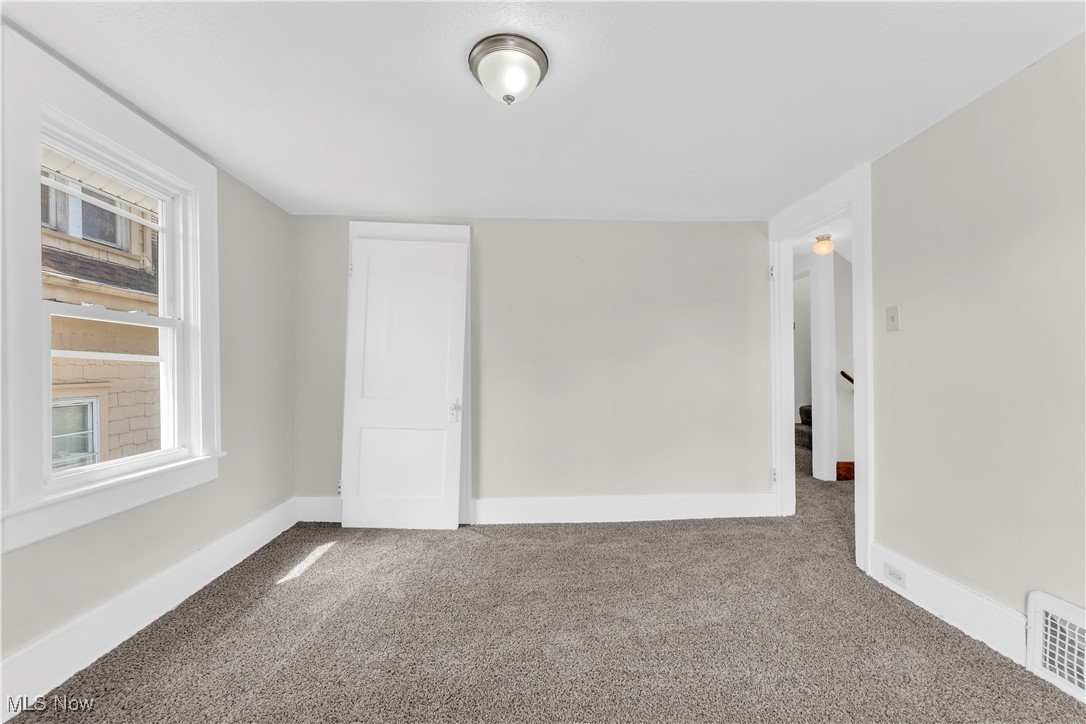 908 Dayton Street Property Photo 18