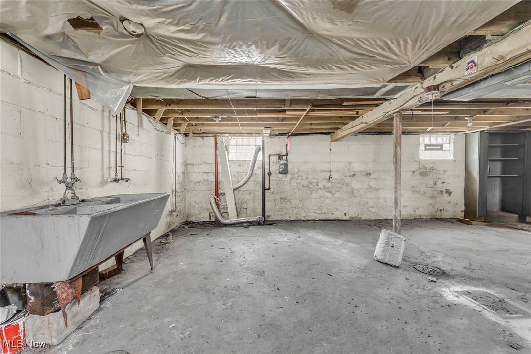 908 Dayton Street Property Photo 23