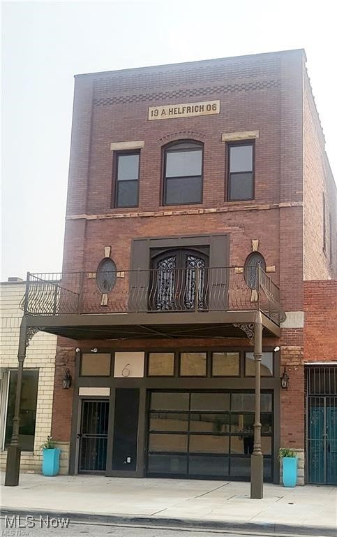 822 Broadway Property Photo 1