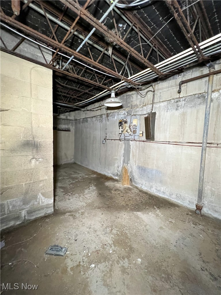 2833 Southern Boulevard Property Photo 5