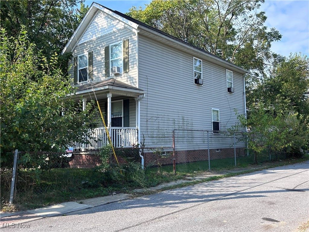 1190 E 112th Street Property Photo 2