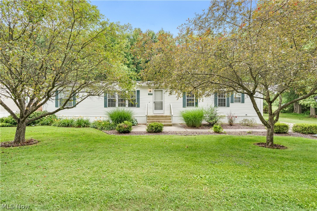 209 Wyngate Drive Property Photo 1