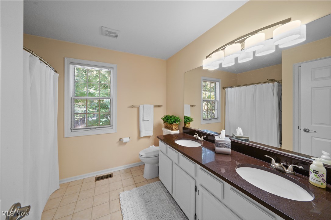 159 Royal Oak Drive Property Photo 28