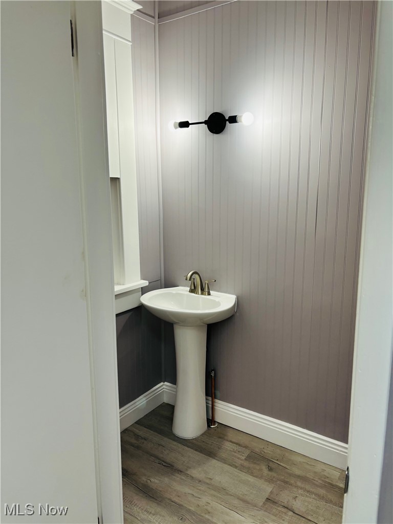 489 Hedges Street Property Photo 15