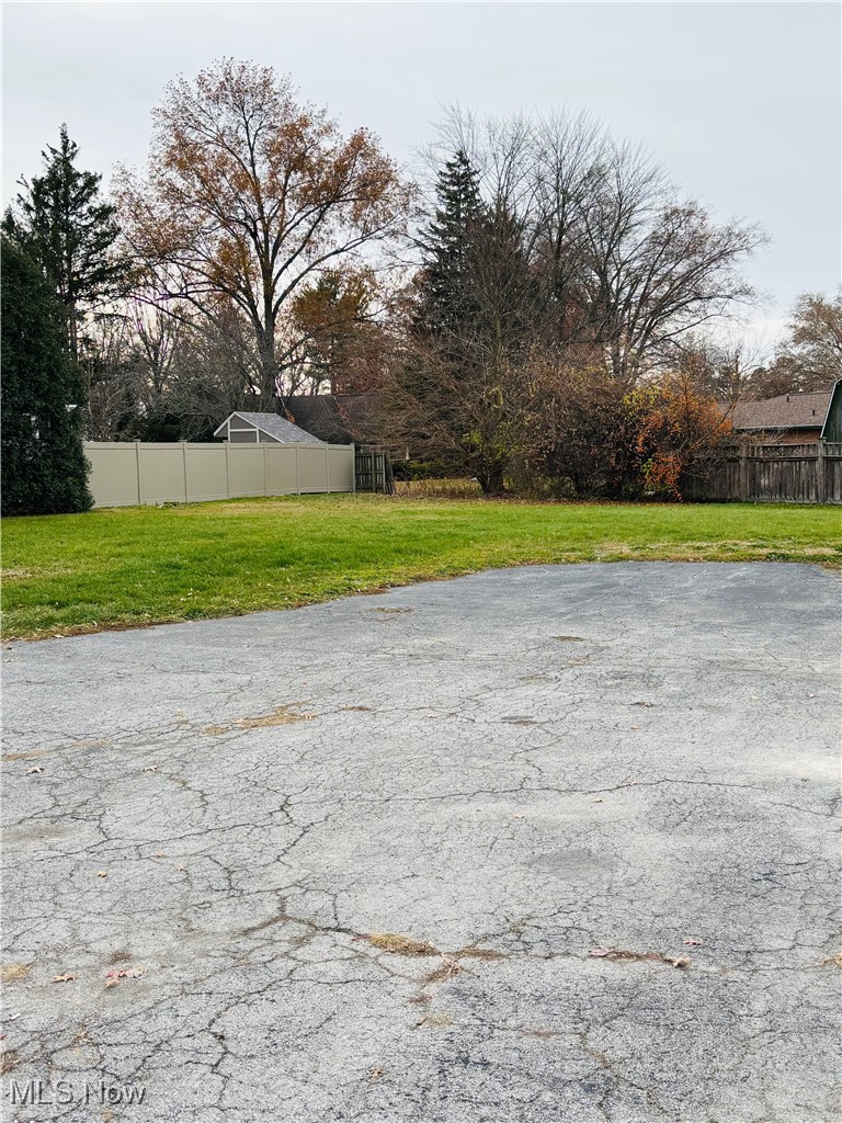 489 Hedges Street Property Photo 26