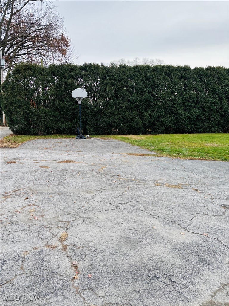 489 Hedges Street Property Photo 27