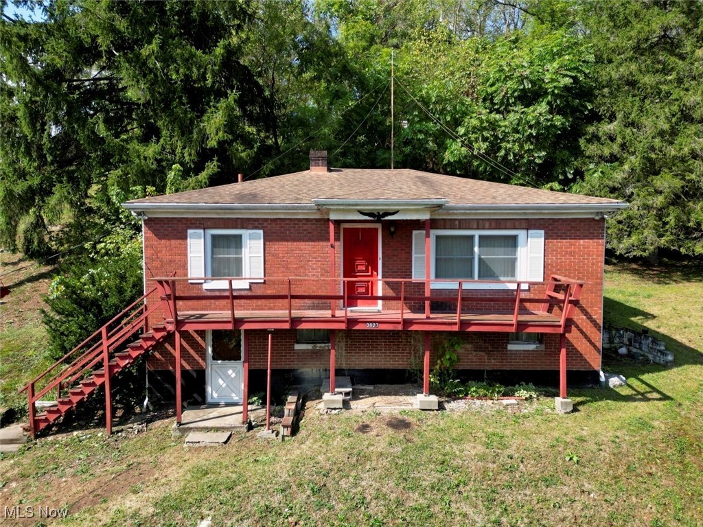 3927 Daisyview Street Property Photo 1