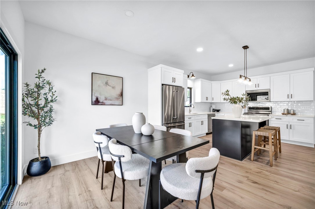 6728 Benedict Drive Property Photo 11