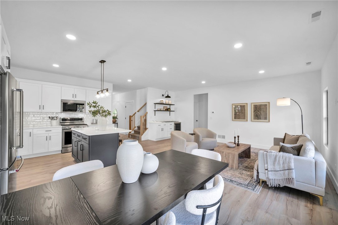 6728 Benedict Drive Property Photo 12