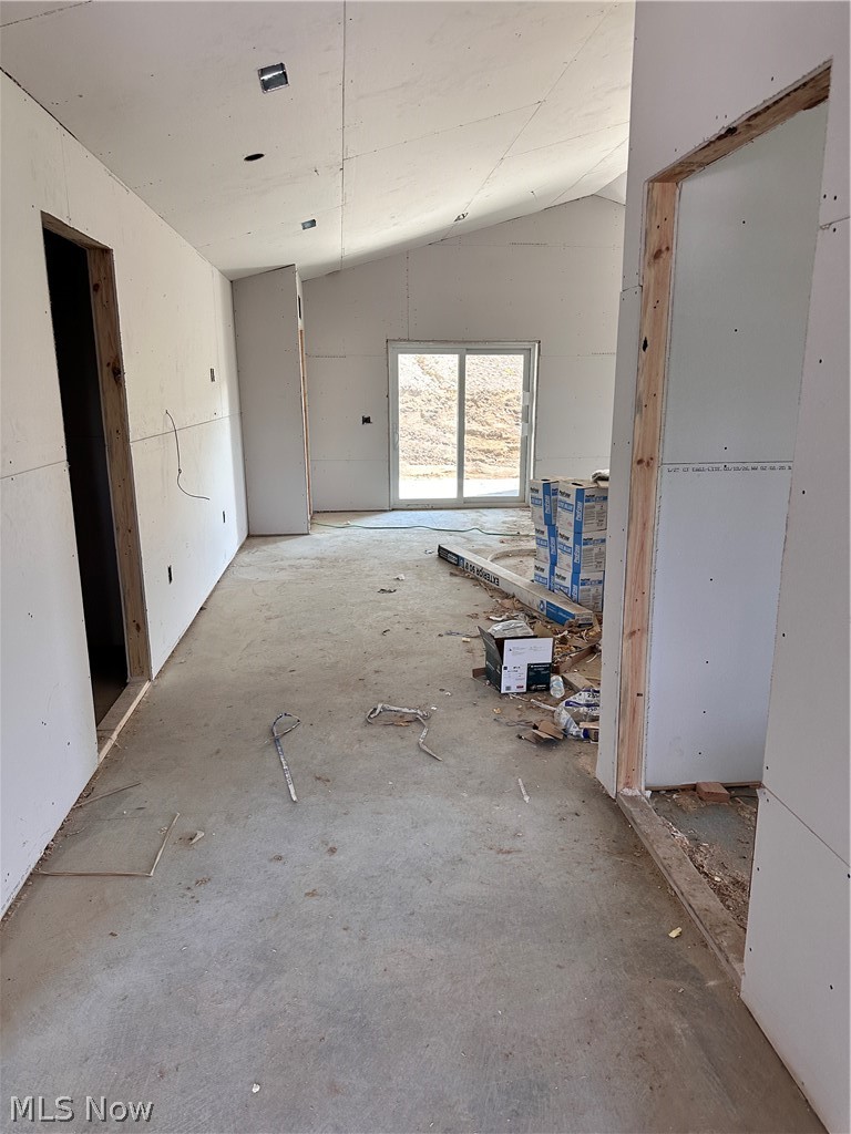 1023 Willow Drive Property Photo 2
