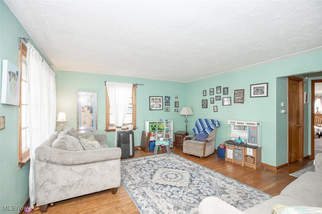 147 Bellfield Avenue Property Photo 4