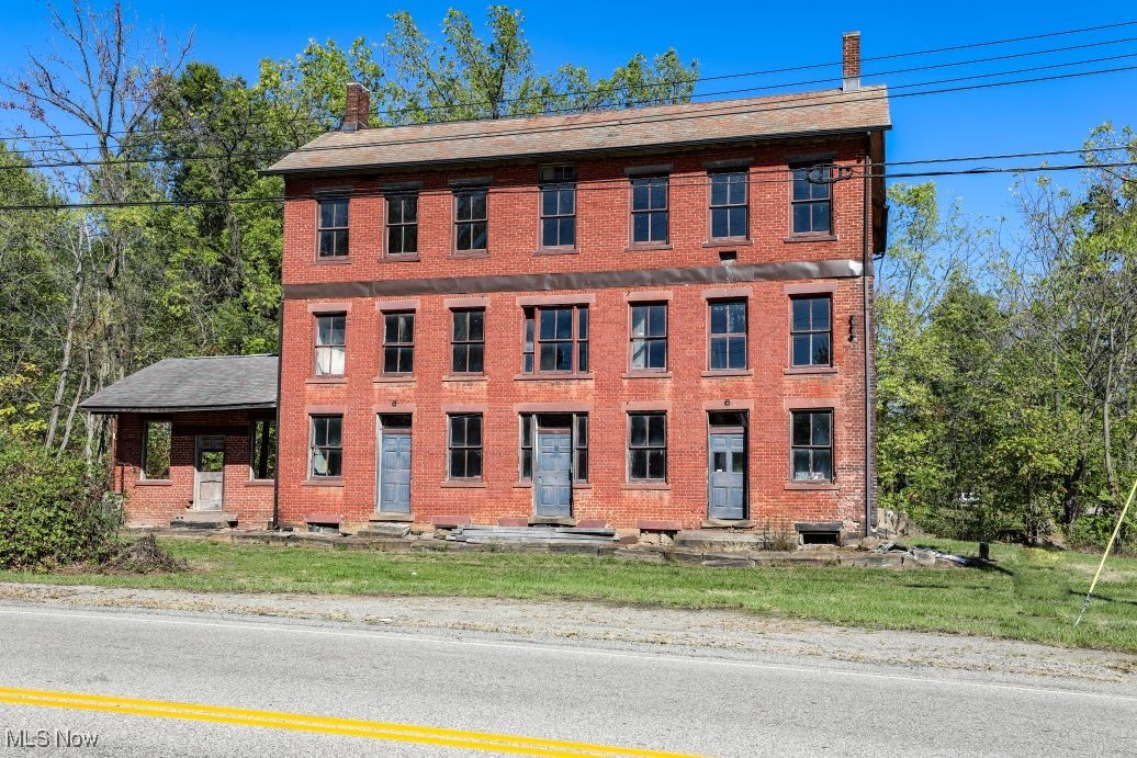 9401 Tallmadge Road Property Photo 3