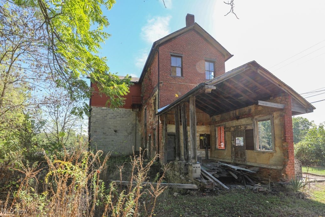 9401 Tallmadge Road Property Photo 8