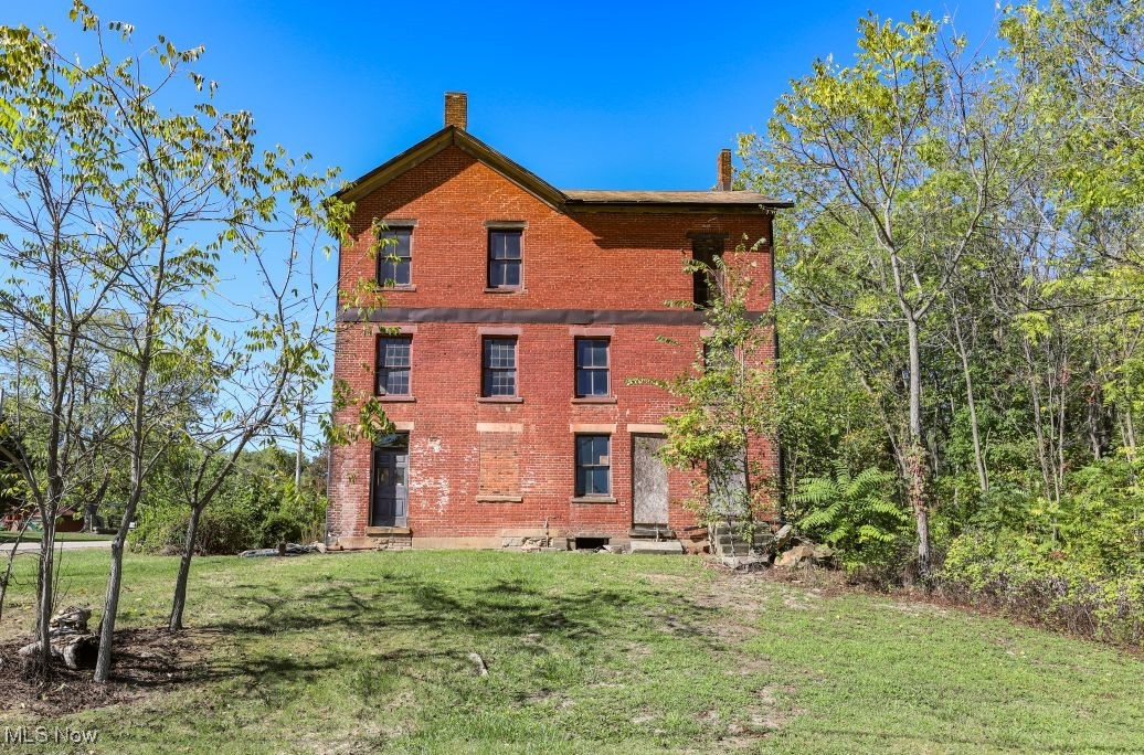 9401 Tallmadge Road Property Photo 10