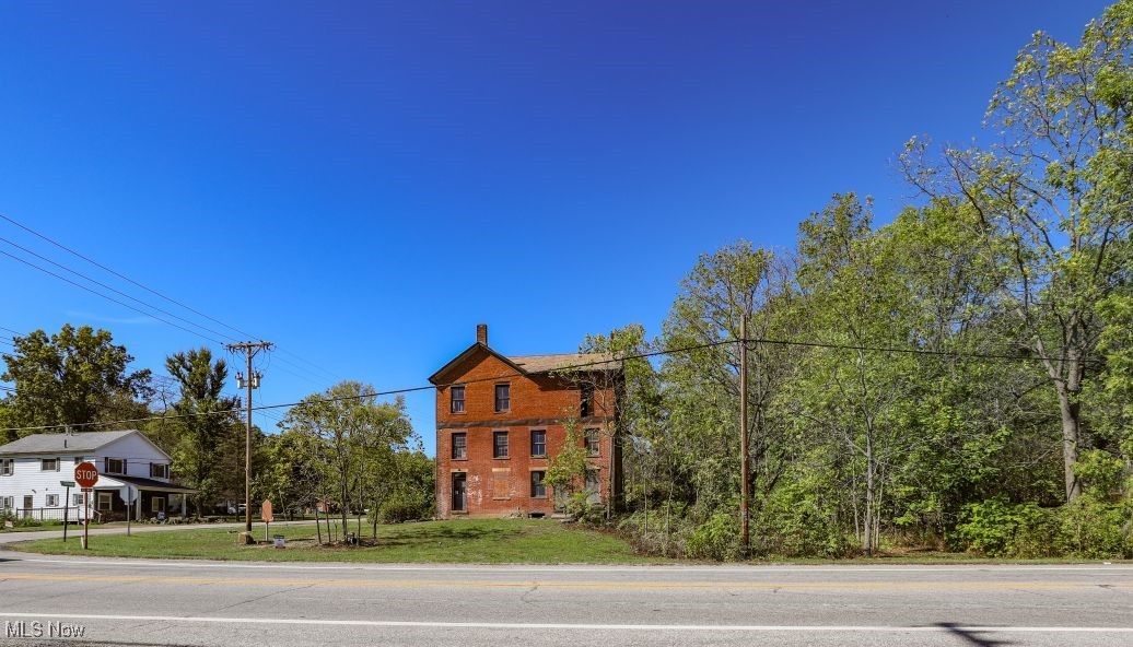 9401 Tallmadge Road Property Photo 14