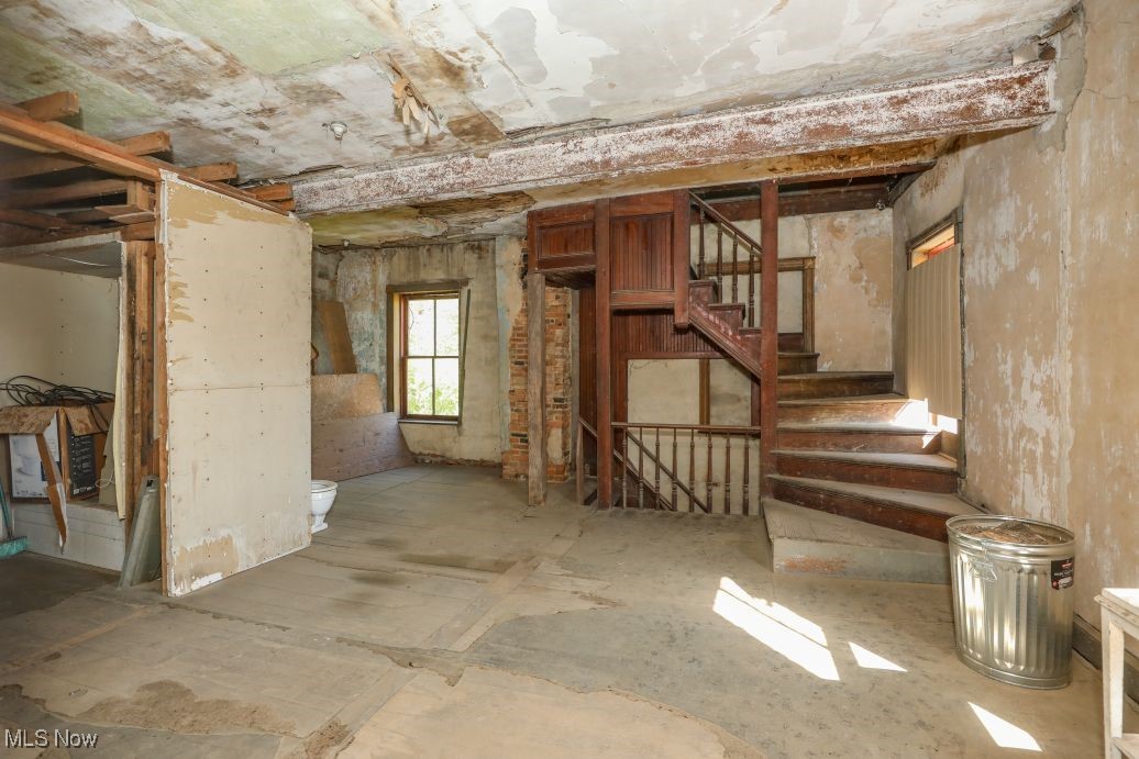 9401 Tallmadge Road Property Photo 17