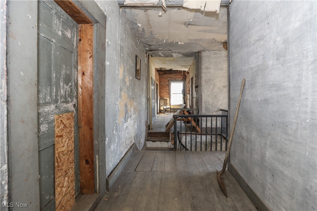 9401 Tallmadge Road Property Photo 28