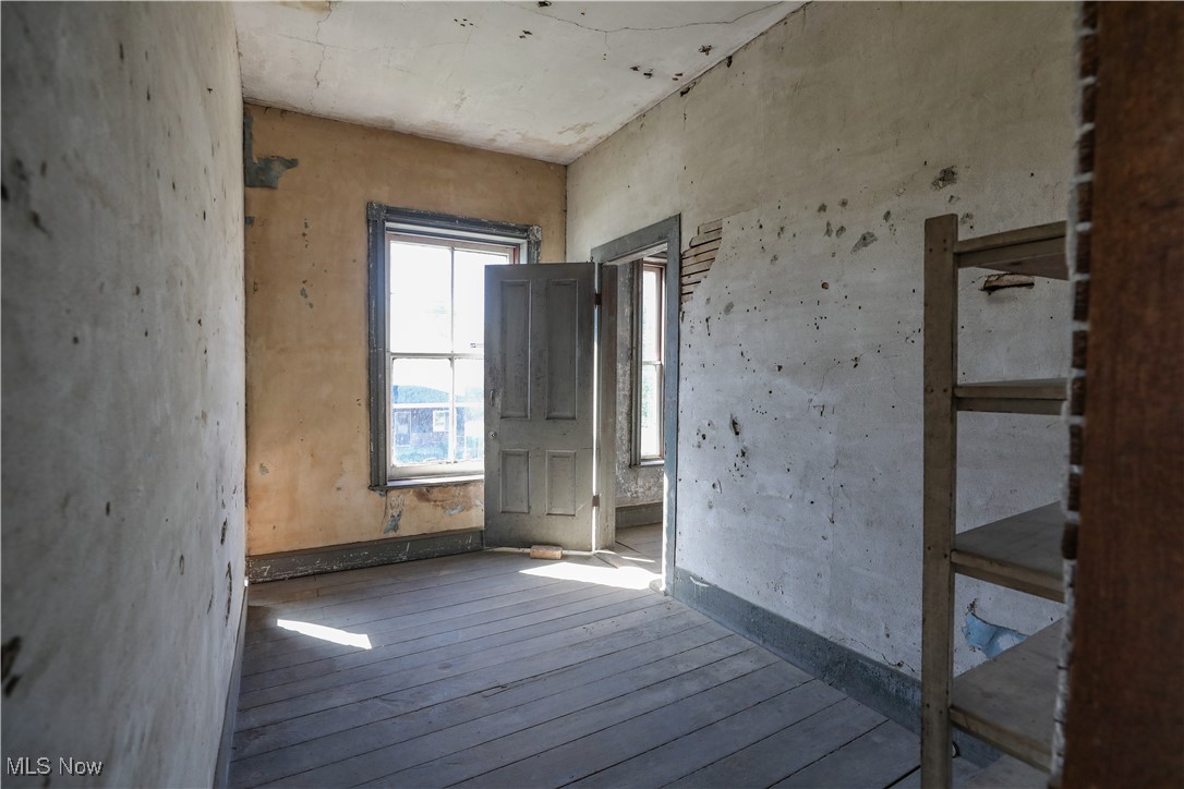 9401 Tallmadge Road Property Photo 35