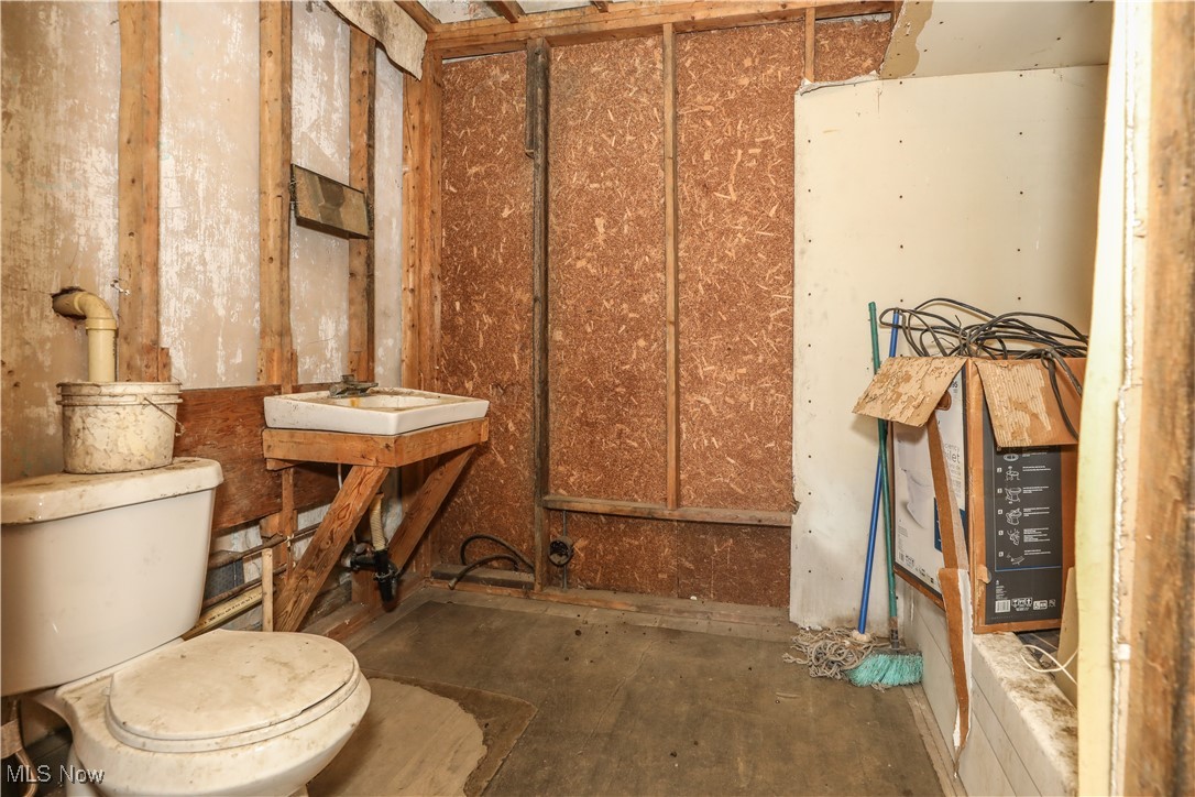 9401 Tallmadge Road Property Photo 37