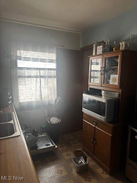 8514 Deerfield Drive Property Photo 3