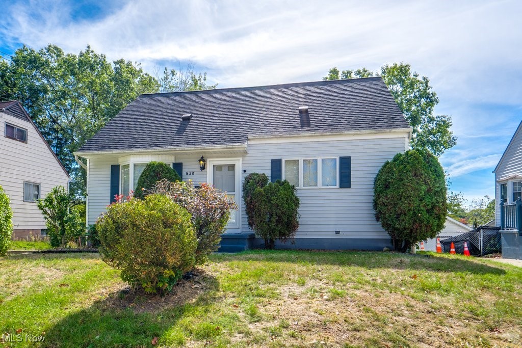 838 Stanwood Avenue Property Photo 1