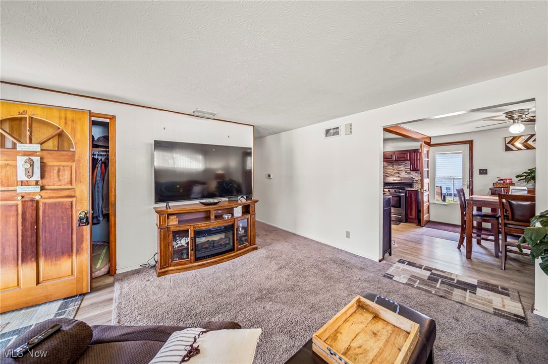 9964 Crestwood Drive Property Photo 19