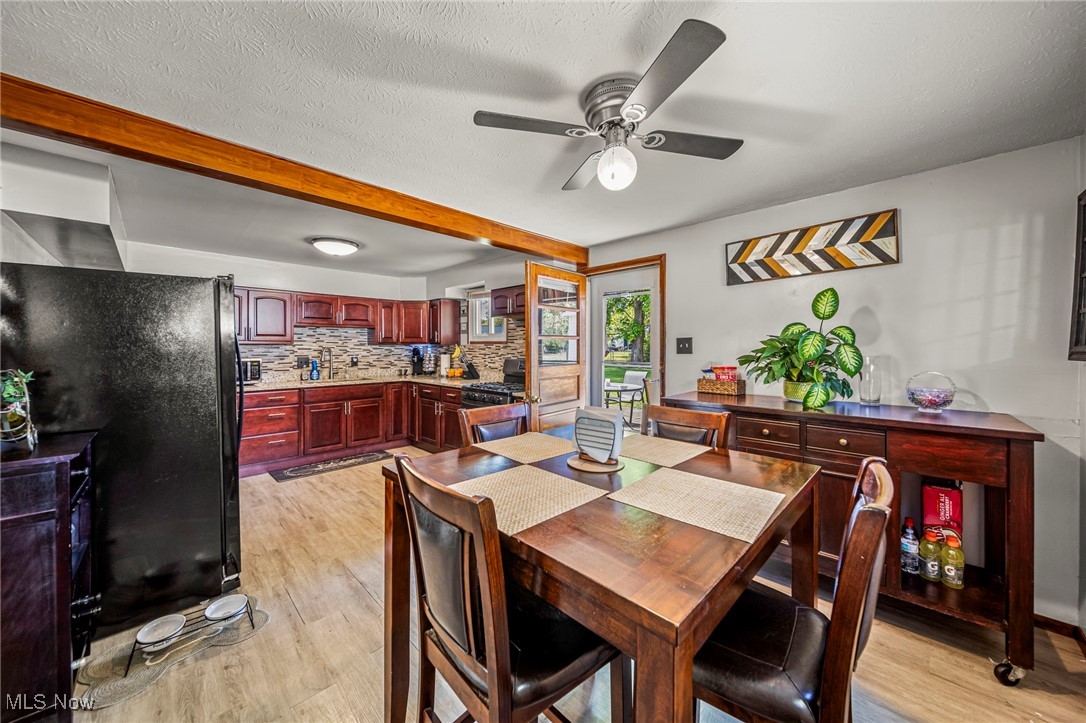 9964 Crestwood Drive Property Photo 20