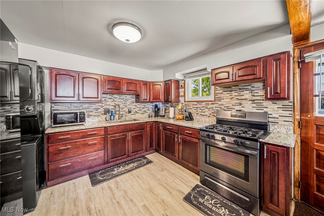 9964 Crestwood Drive Property Photo 23