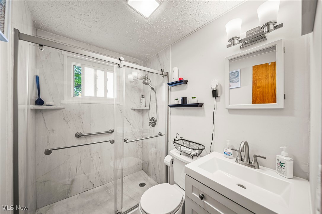 9964 Crestwood Drive Property Photo 26