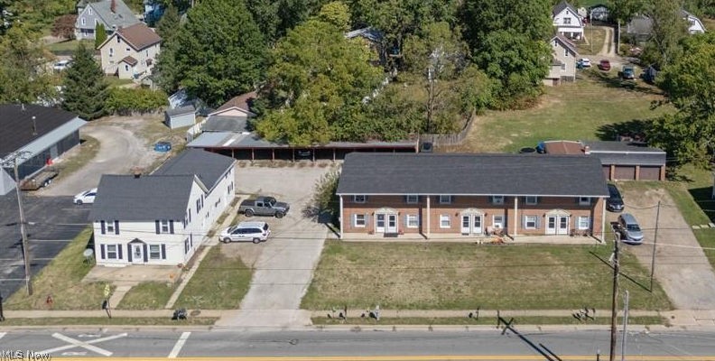 203 E Maple Street