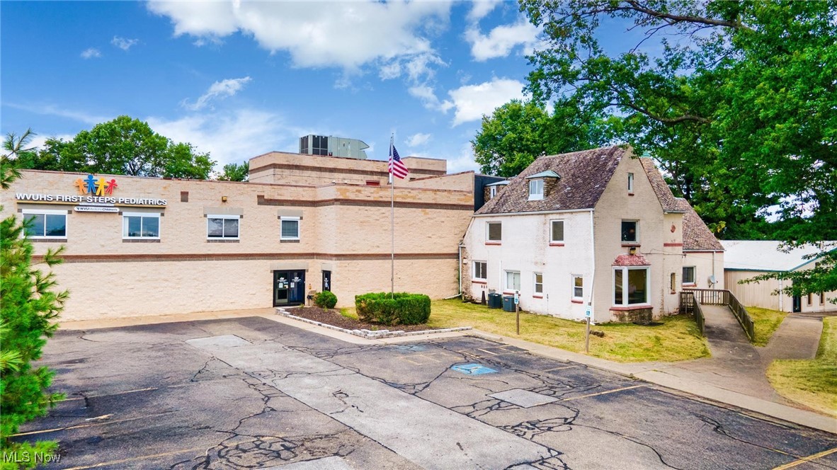 3045 Pennsylvania Avenue Property Photo 3