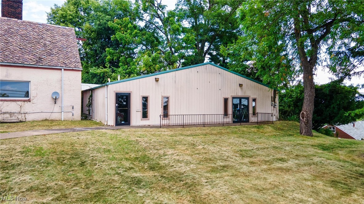3045 Pennsylvania Avenue Property Photo 5