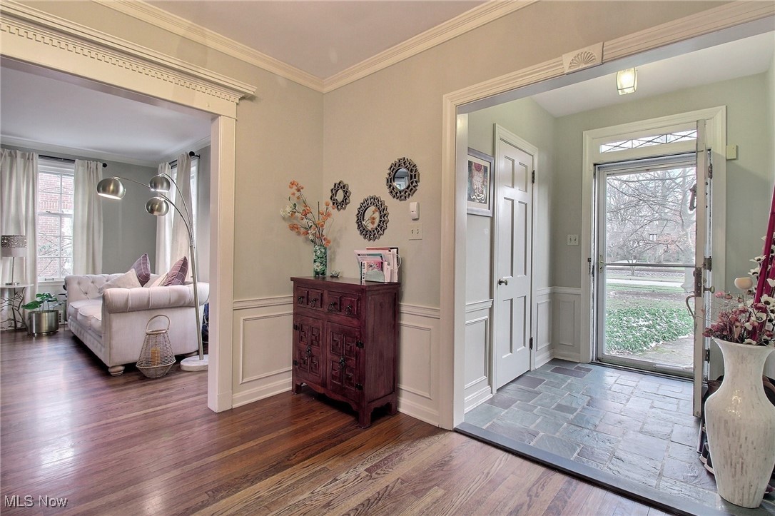 14575 Shaker Boulevard Property Photo 2