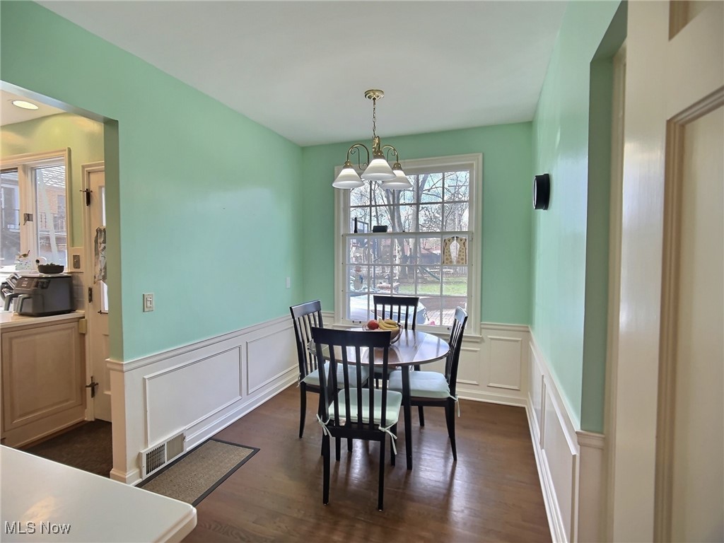 14575 Shaker Boulevard Property Photo 10
