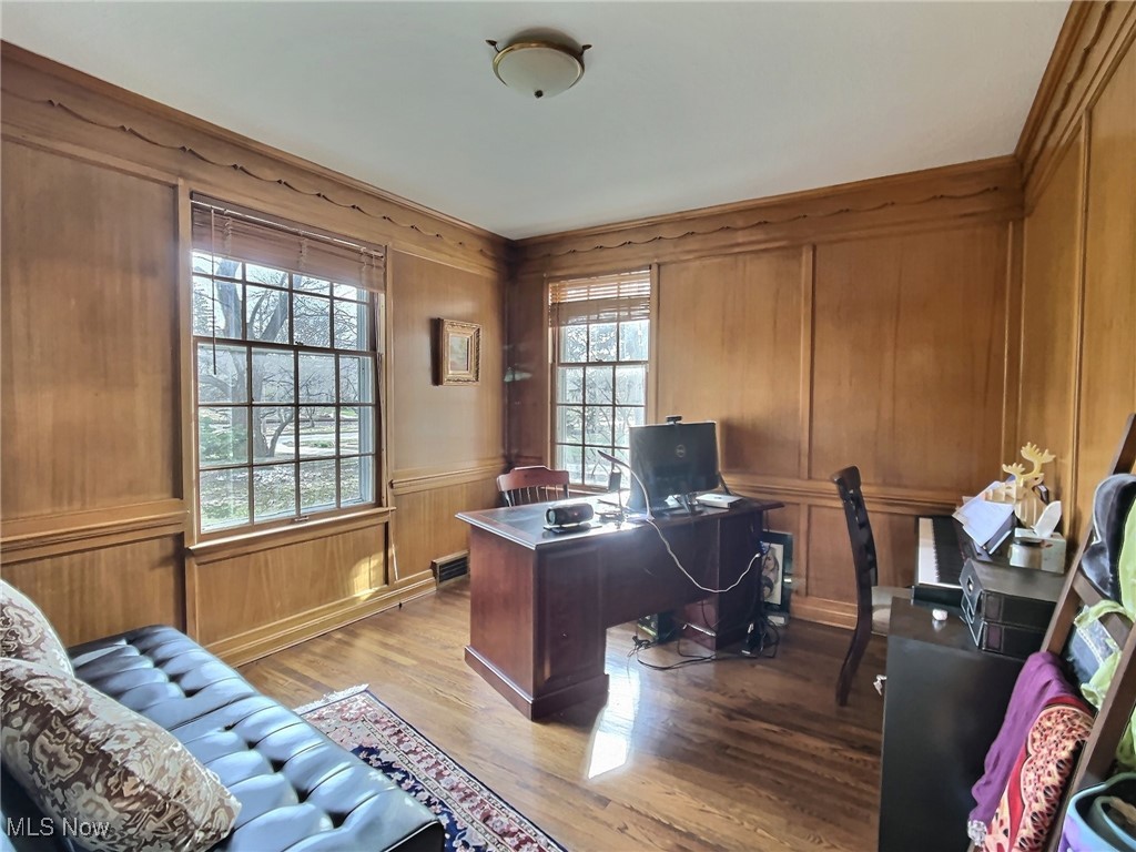 14575 Shaker Boulevard Property Photo 13