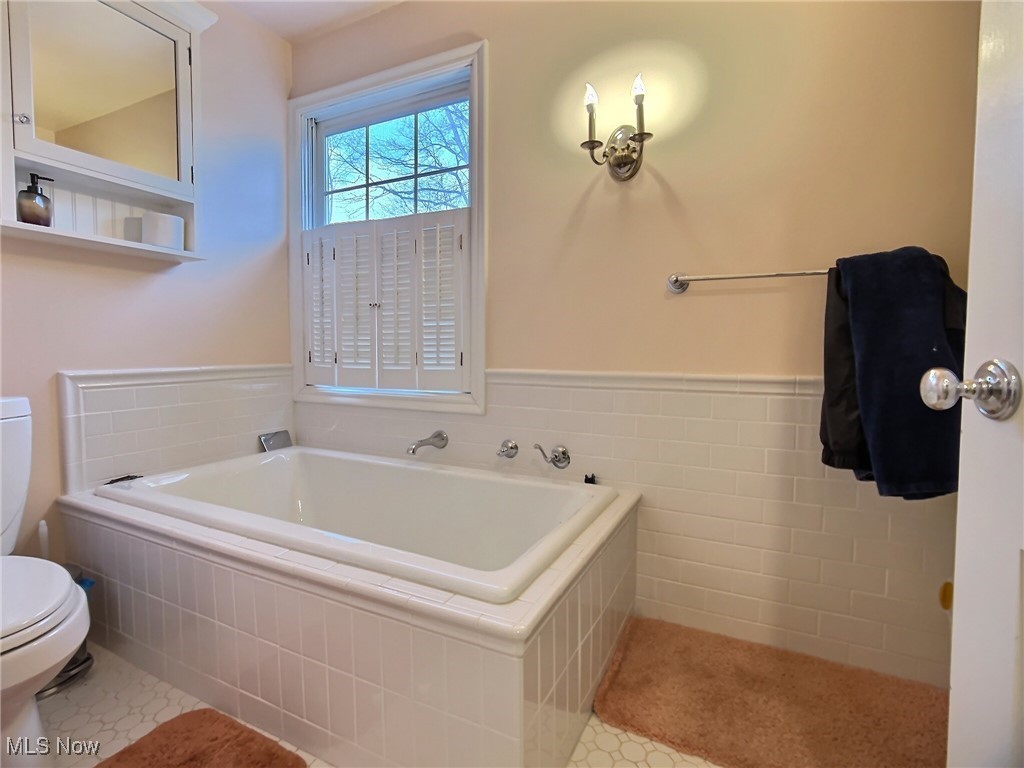 14575 Shaker Boulevard Property Photo 16