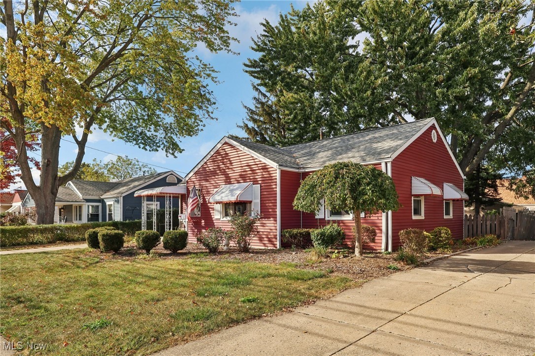 6508 Delora Avenue Property Photo 2