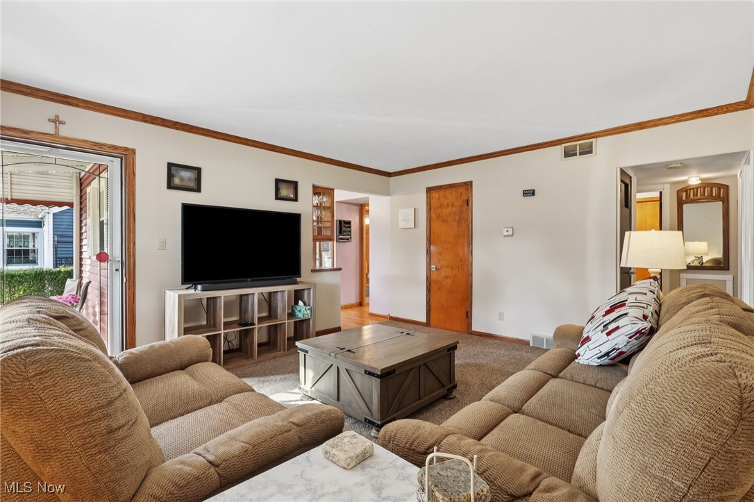 6508 Delora Avenue Property Photo 6