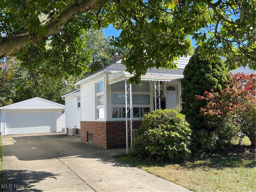 1337 Elmwood Road Property Photo 2